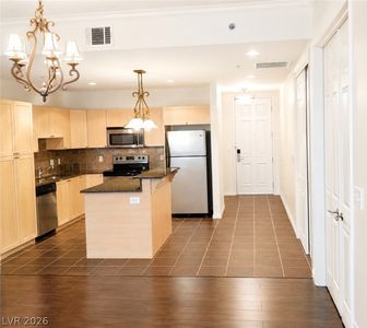 2455 W Serene Ave Unit 527
