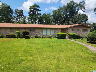 814 Skyline Cir