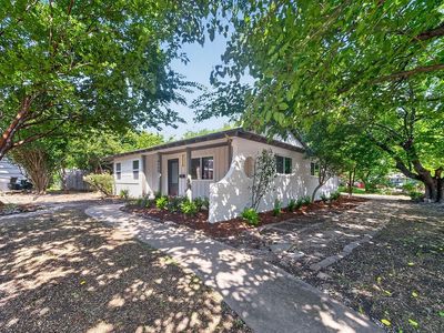 4750 Cockrell Ave