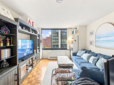 215 W 95th St APT 12L