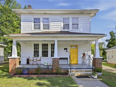 415 W 25th St