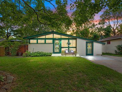 1948 S Weaver Avenue