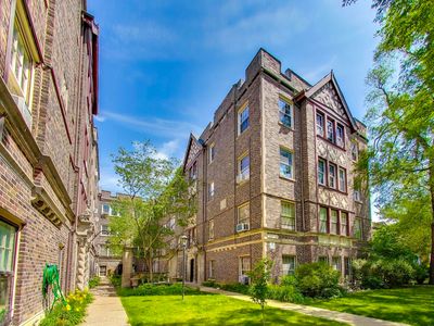 1219 Hull Ter APT 2B