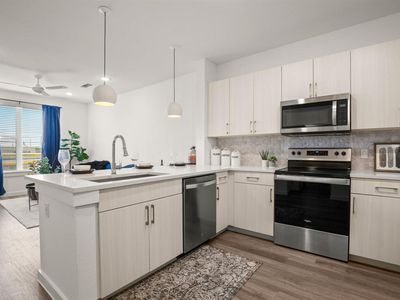 6324 N Lamar Blvd #212