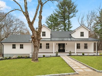 61 Meadowbrook Rd