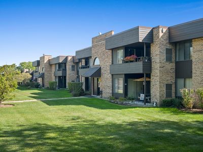 1414 N Sterling Ave UNIT 202