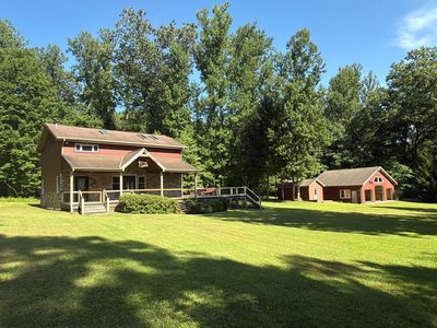 124 Walleye Dr