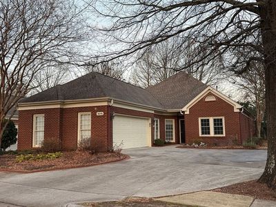 5015 Somerby Dr SE