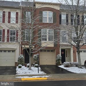 43099 Hunters Green Sq