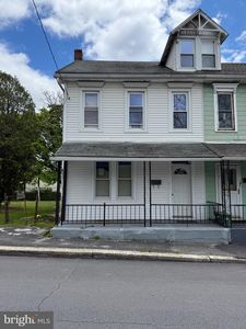 Property at 328 E Oak St, Frackville, PA