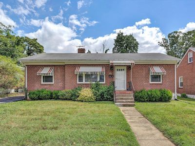 5219 Hearthstone Rd NW
