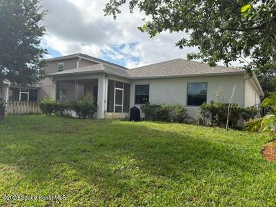 1909 Maeve Cir