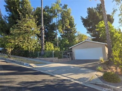 13724 Linfield Ave