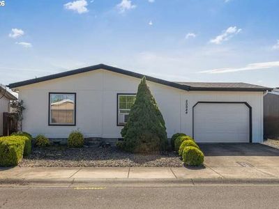 20944 Brentwood Ct NE