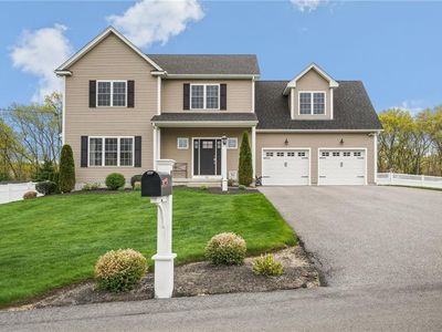 81 Golden View Dr