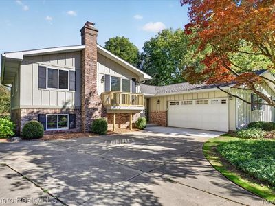 660 Gail Ct