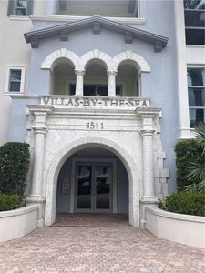4511 El Mar Dr APT 307