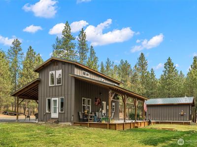 820 Loping Lane
