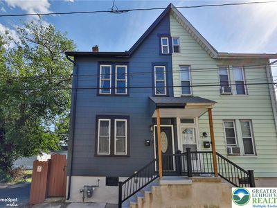 317 W Garrison St