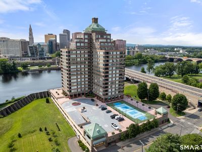 235 East River Drive #904&5