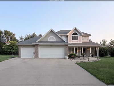 5606 Lyons Ct
