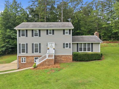 18 Foxdale Cir