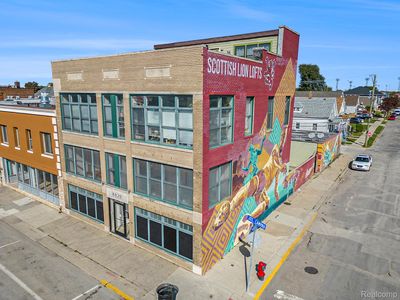 8820 Joseph Campau St