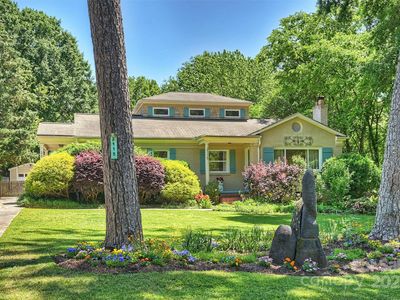 2115 Mecklenburg Ave