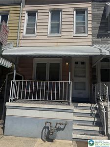 911 Marion St
