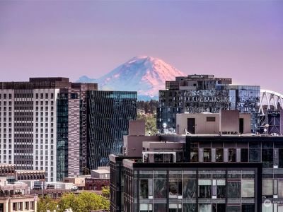 1107 1st Avenue UNIT 1404