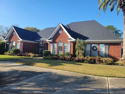 9437 Clubhouse Dr