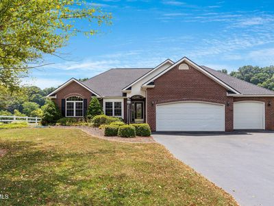 2760 Holston River Dr