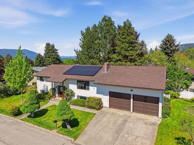 1039 SE Olympic Way