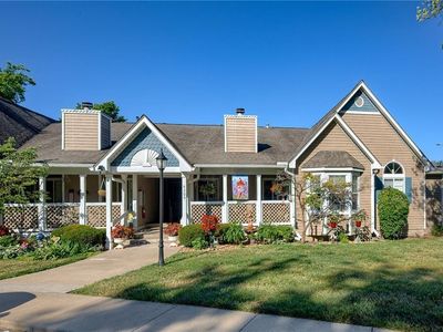4304 S Bryant Ct APT 2