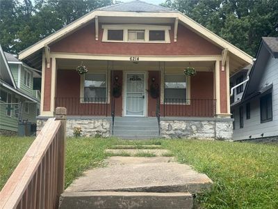 6214 Swope Pkwy
