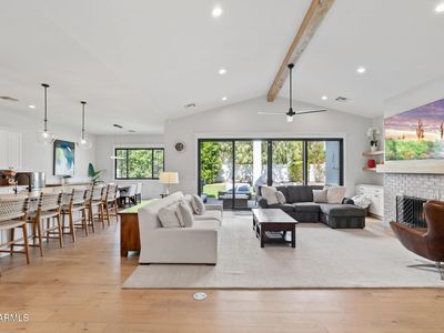 4164 E Camelback Road