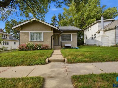 Property at 1406 W 9th St, Sioux Falls, SD