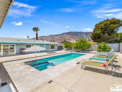 Property at 490 E Molino Rd, Palm Springs, CA