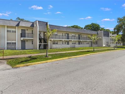 7925 Fairview Dr APT 105