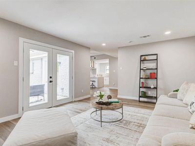 5634 Cerritos Dr