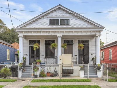 Property at 2421-23 Onzaga St, New Orleans, LA