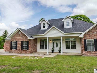 15 McMillan Rd