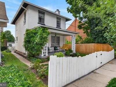 106 S West End Ave