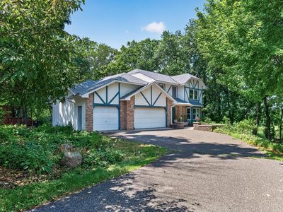 1901 Bloom Ct