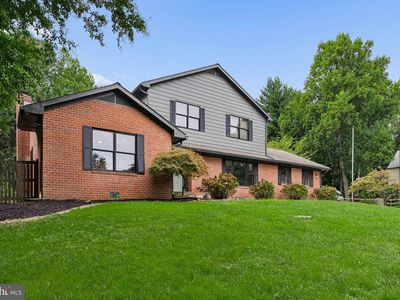 5597 Jollie Dr