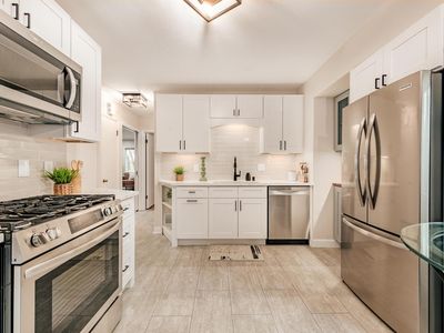 5657 North Braeburn LANE