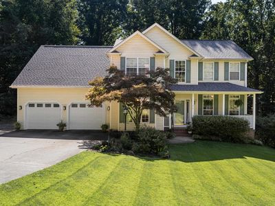 216 Holly Ln