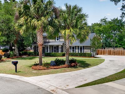 104 Laurens Ct