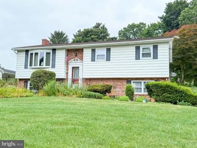 Property at 119 Echo Dr, Chambersburg, PA