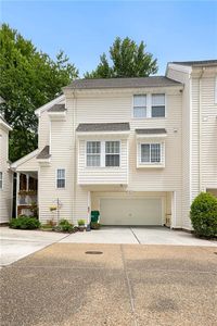 4033 Palmer Ct
